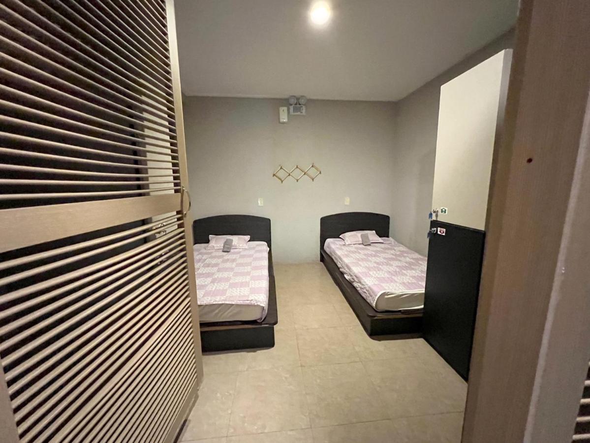 La Vista Guesthouse Saipan Extérieur photo