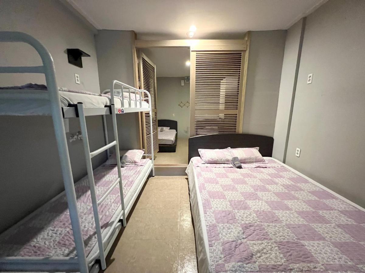 La Vista Guesthouse Saipan Extérieur photo